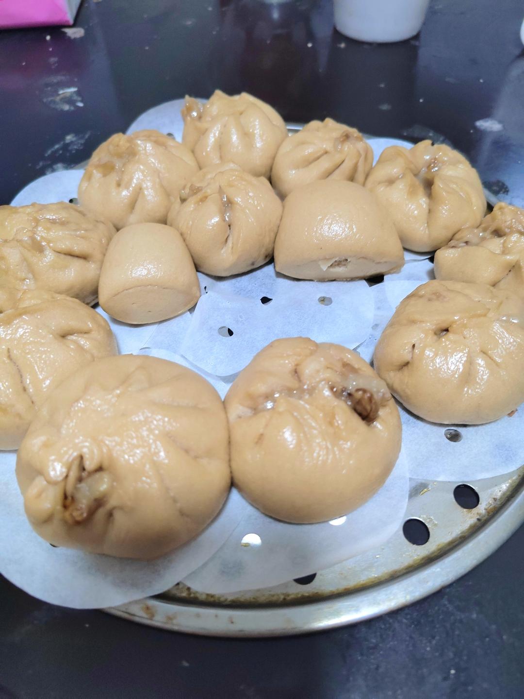 一定要尝试的美味流沙核桃包