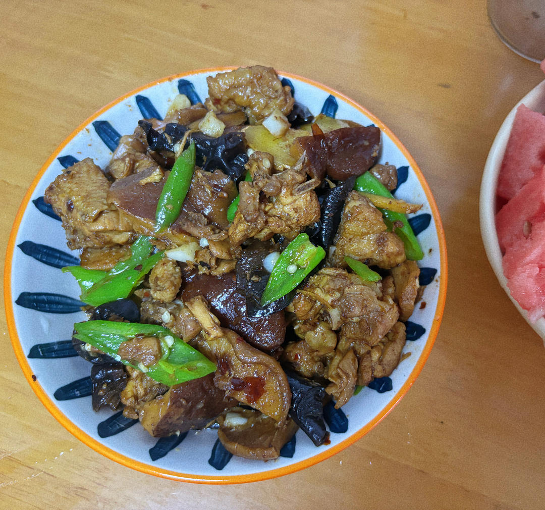 辣椒炒鸡（临沂家常）