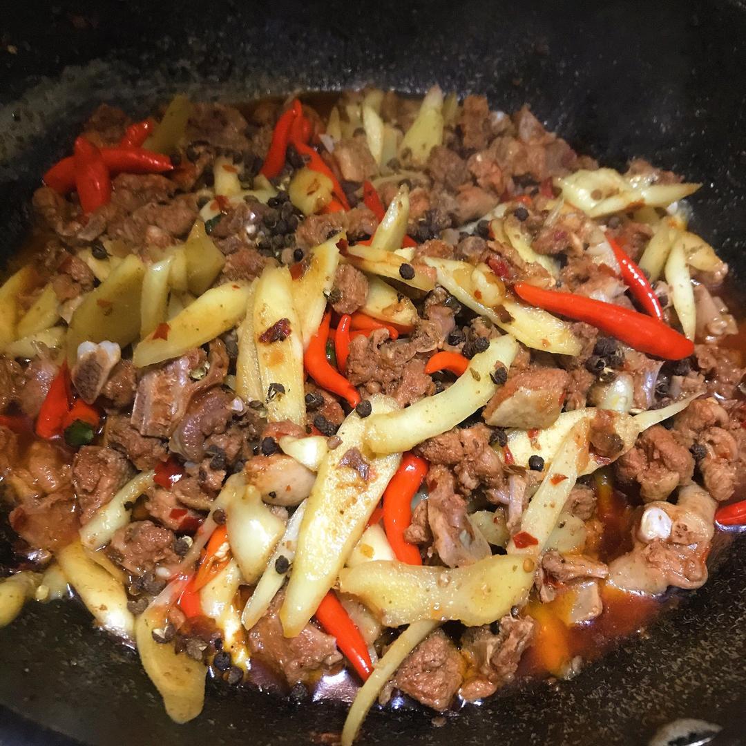 姜爆鸭「料少易学 ；脑公次两碗饭的秘诀」