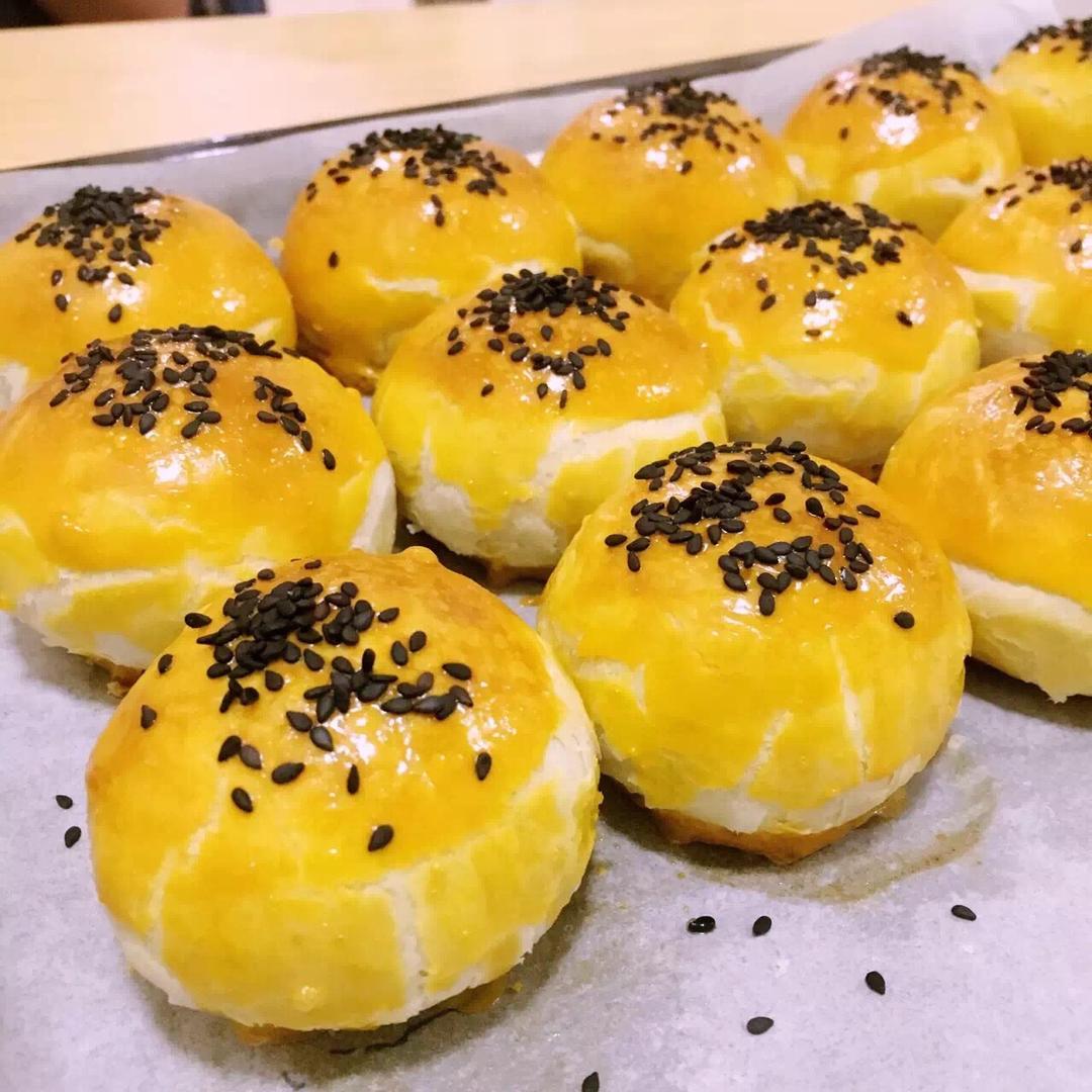 蛋黄酥
