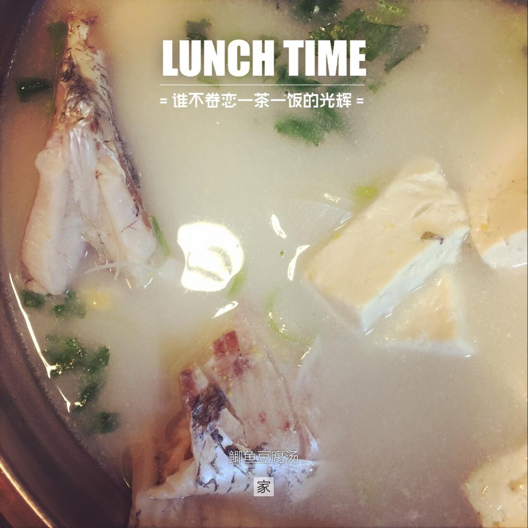 鲫鱼豆腐汤