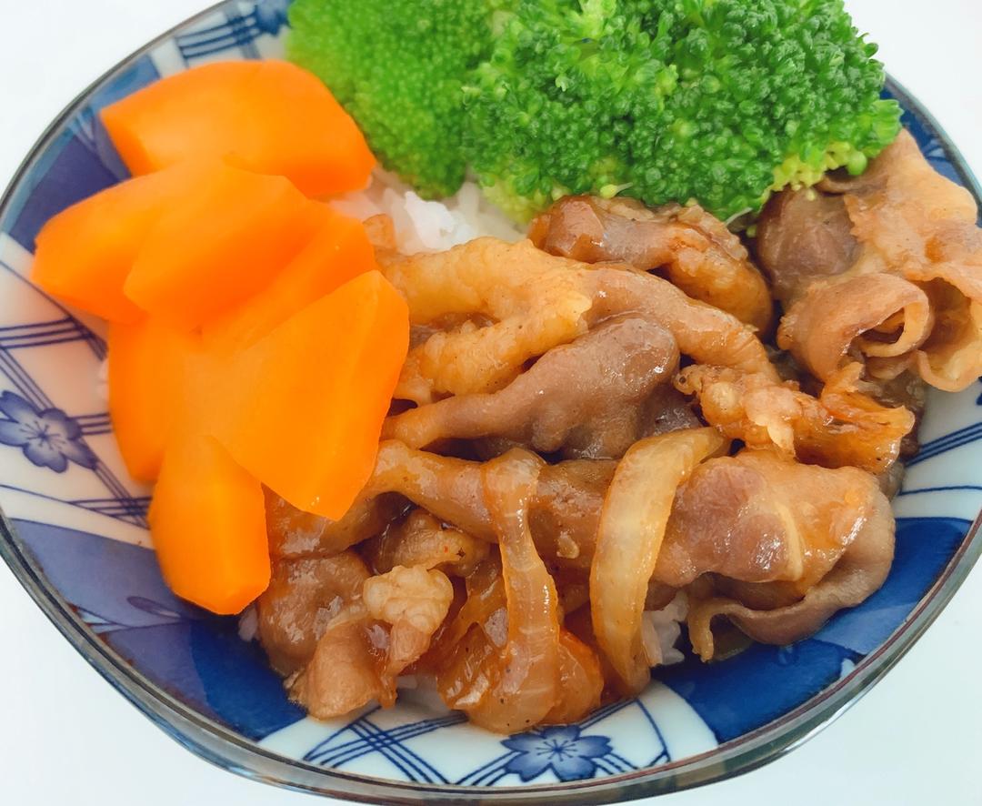 肥牛饭 比吉野家还好吃