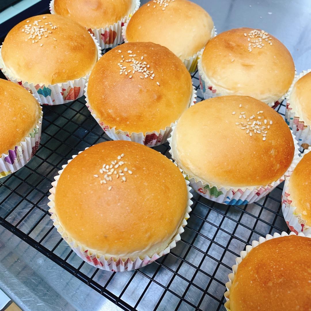 酸奶红豆小面包