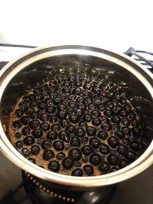 如何煮黑珍珠粉圆的做法 步骤3