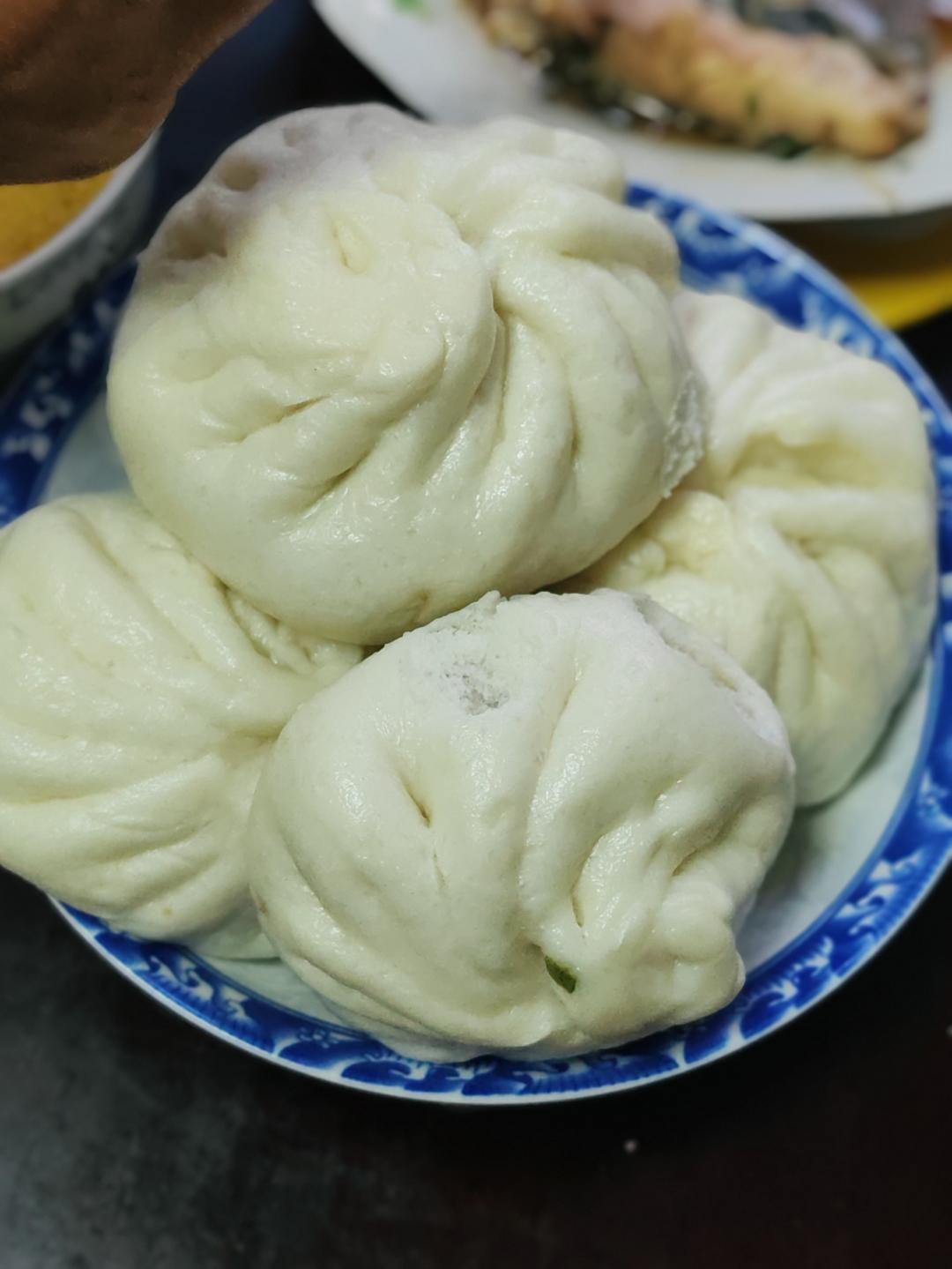 鲜肉包子