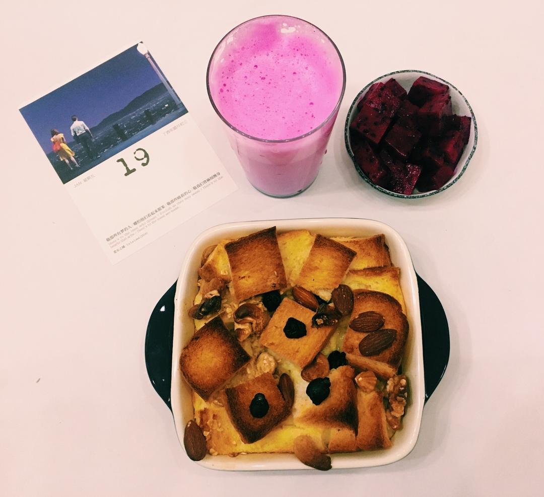 吐司蛋奶烤布丁