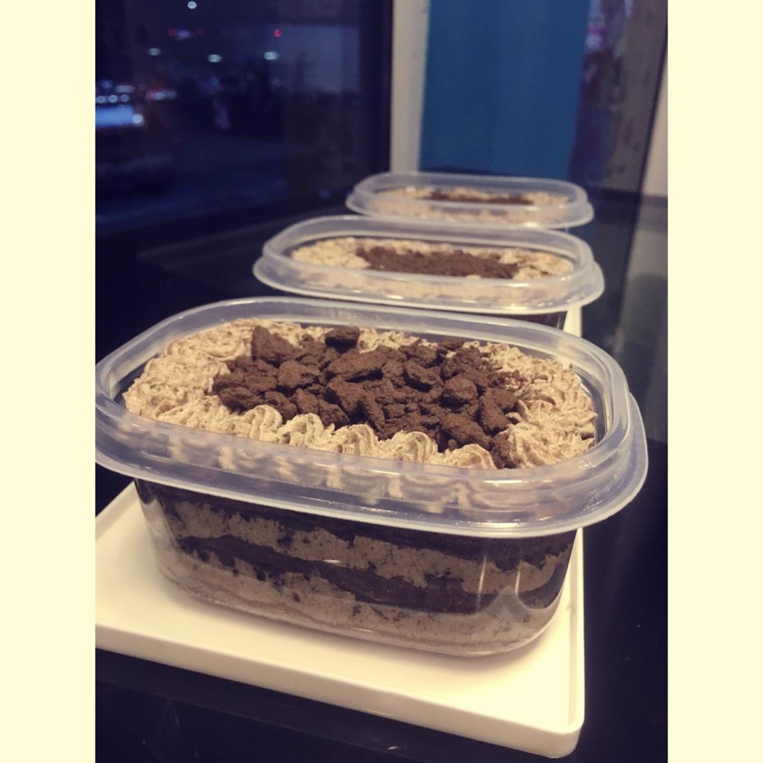好吃到流泪的奥利奥咸奶油盒子蛋糕