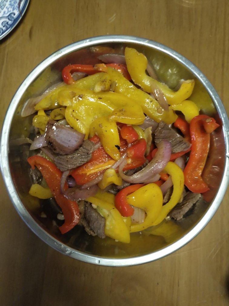 青椒洋葱炒牛肉丝