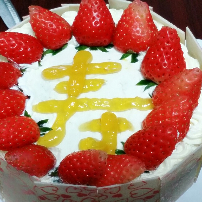 鲜奶油草莓蛋糕