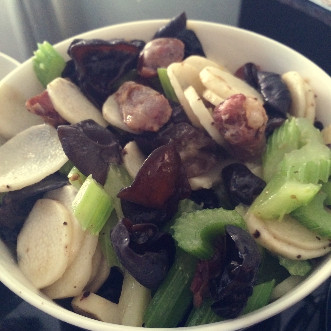 木耳山药炒西芹