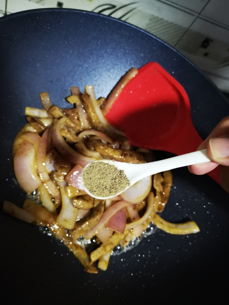 黑椒牛柳—怎样做出滑嫩多汁的牛柳的做法 步骤14