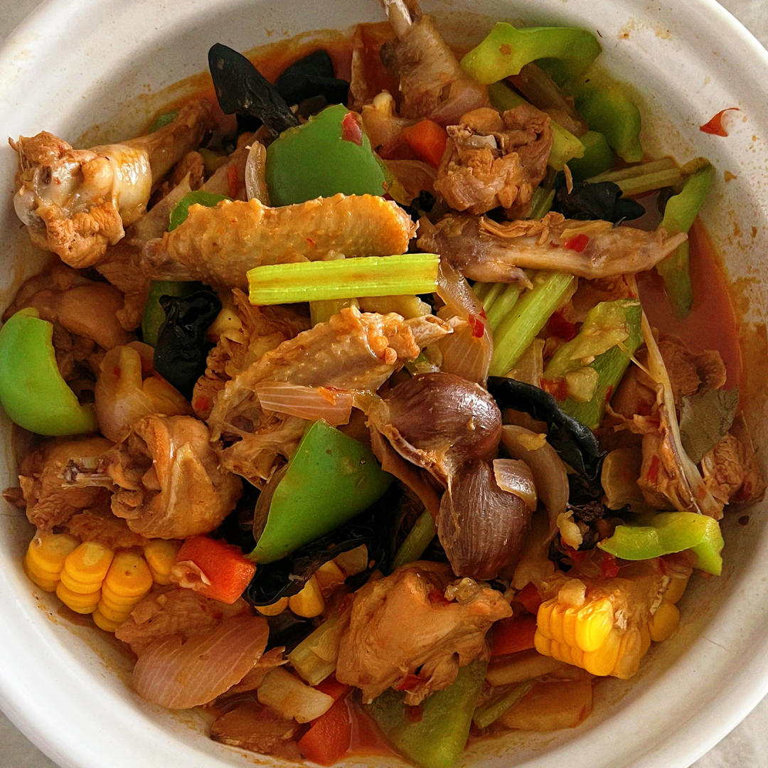 比店里好吃的重庆鸡公煲！