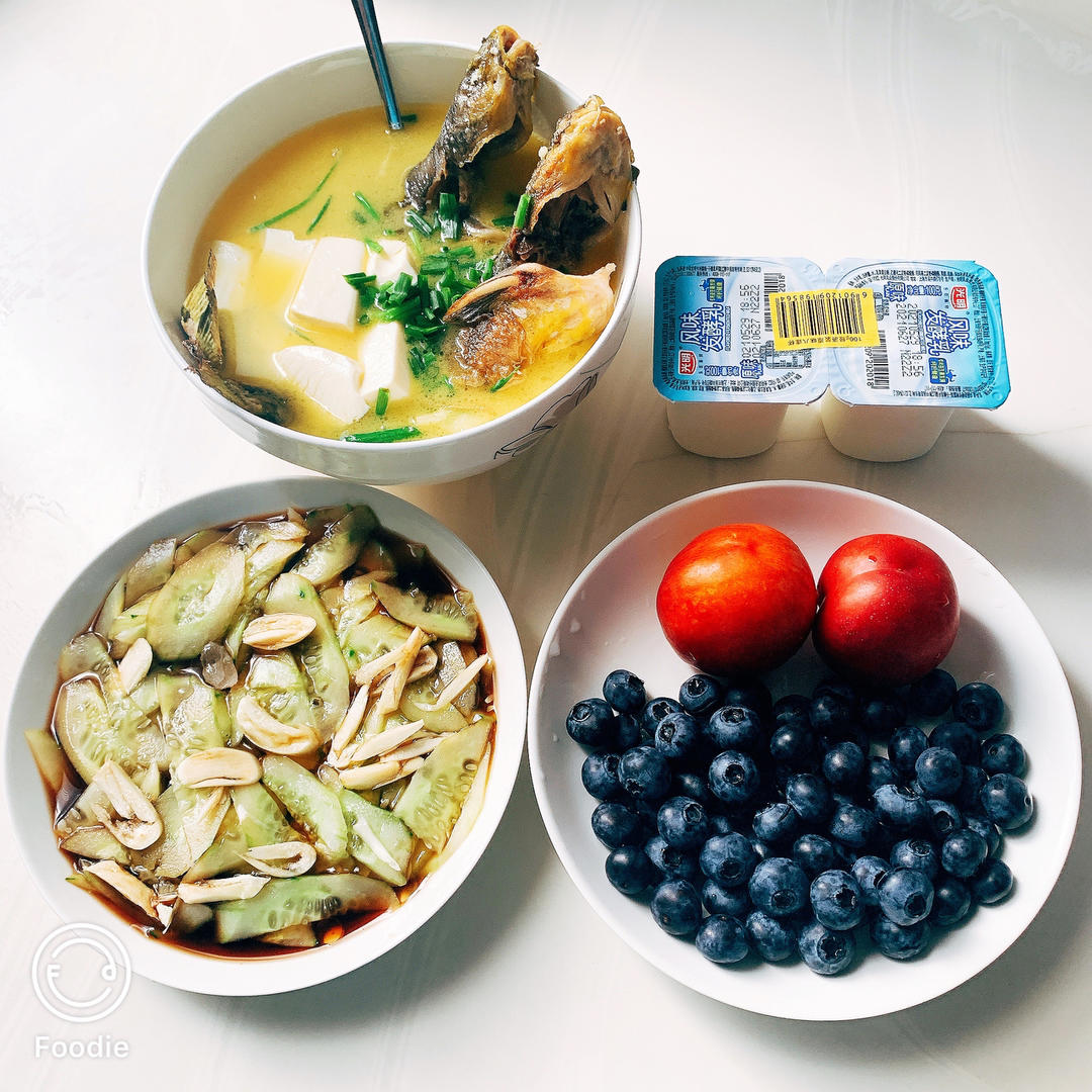 昂刺鱼豆腐汤（黄辣丁）