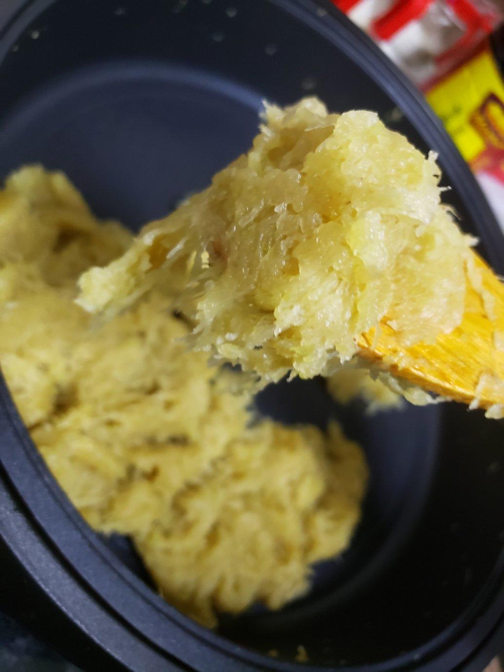 广式月饼—蛋黄冬翅月饼