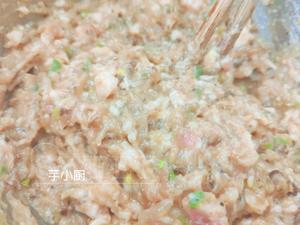 很适合孩子的清淡蒸菜‖茄汁娃娃菜虾肉卷的做法 步骤2