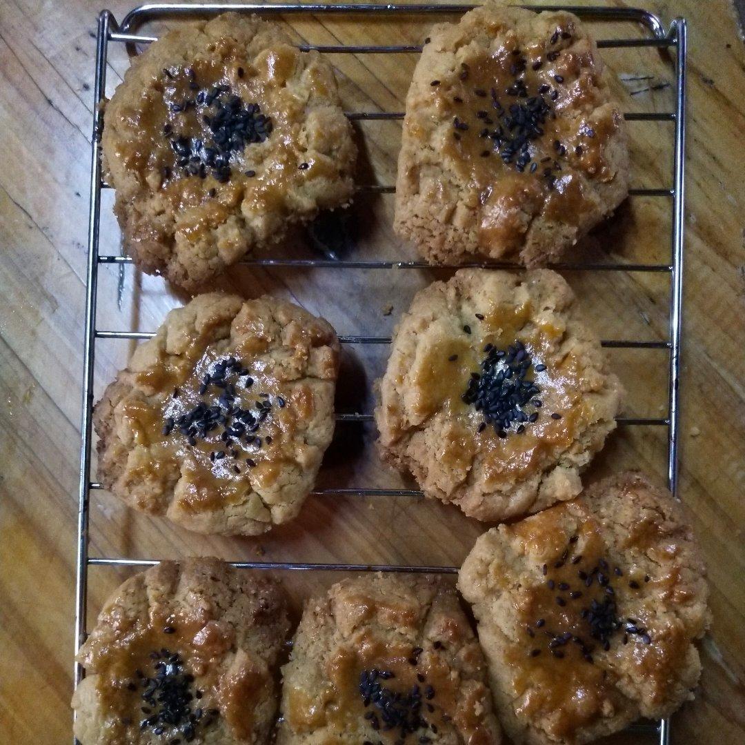 轻轻一按就碎掉的原味桃酥（不输猪油版）