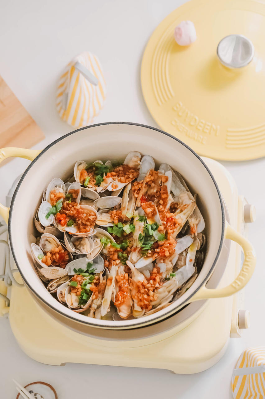 焖焗蒜椒酱蛏子花甲