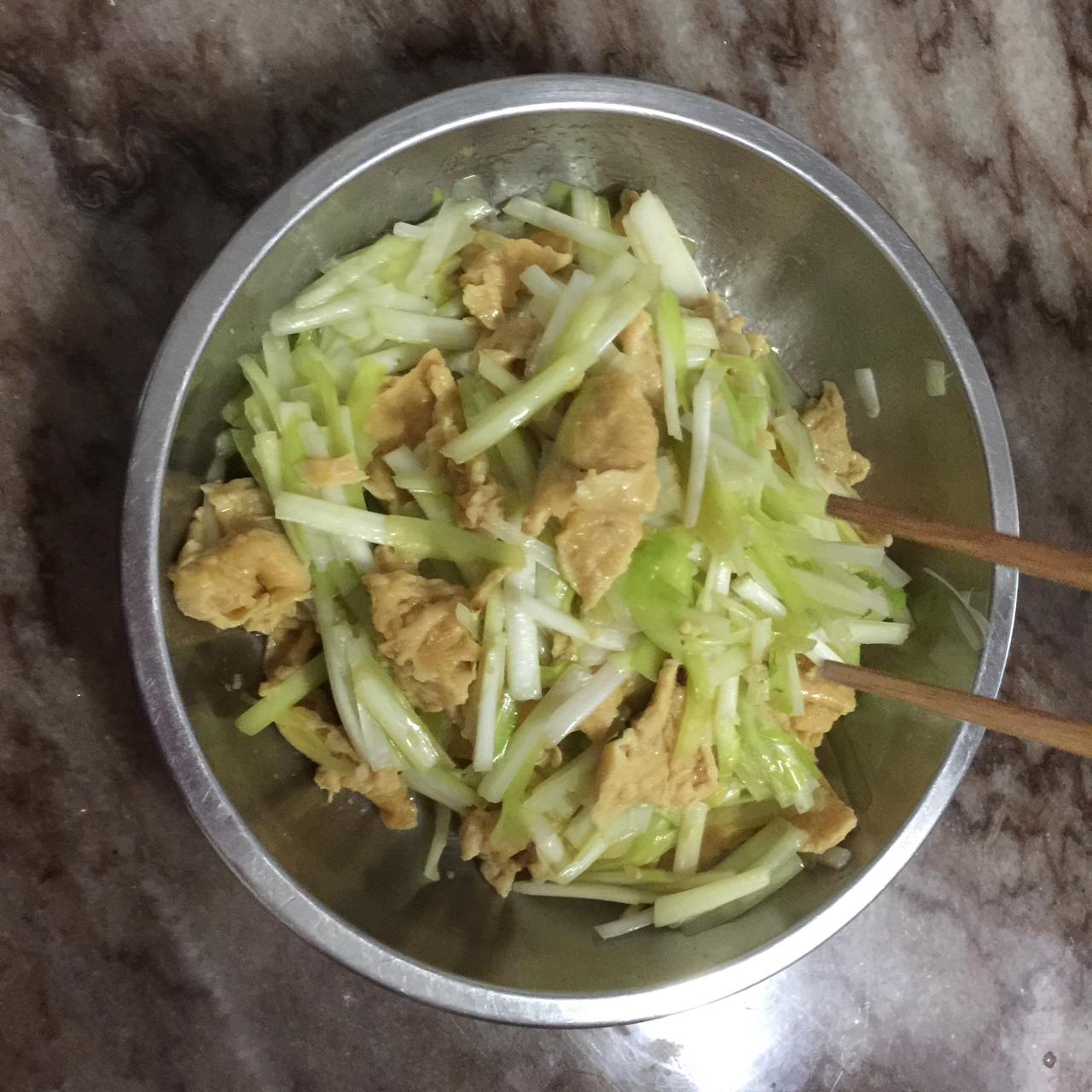韭黄炒鸡蛋