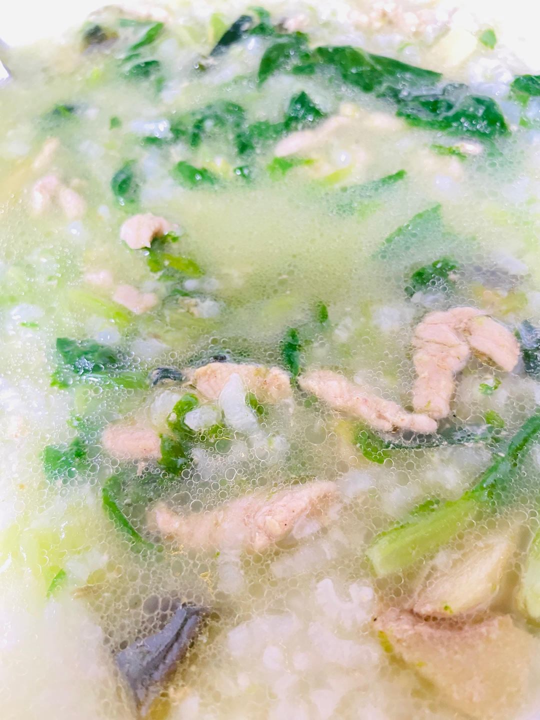 妈妈👩教我做的皮蛋瘦肉粥🥣简单快捷美味😋
