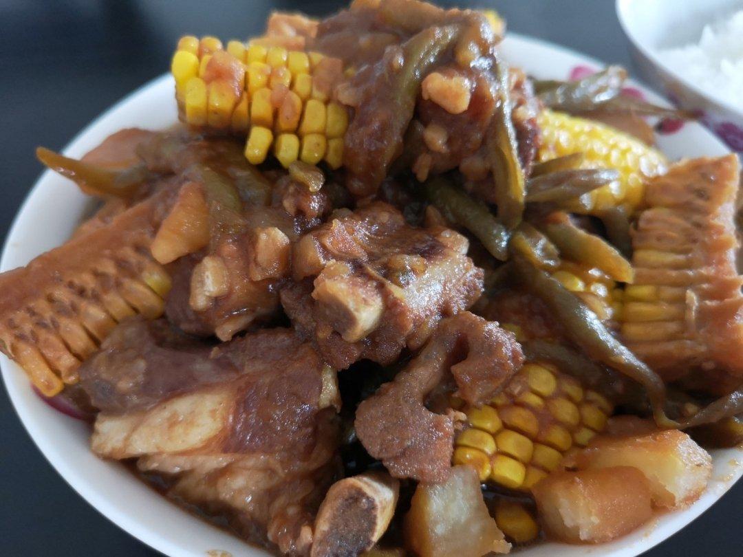 排骨土豆炖芸豆