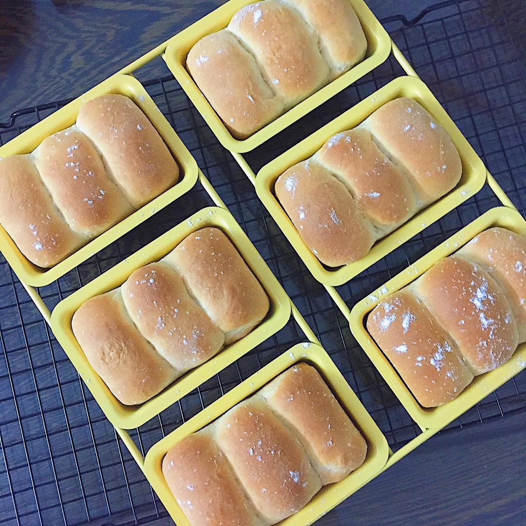 中街1946雪糕---杏仁奶露小面包