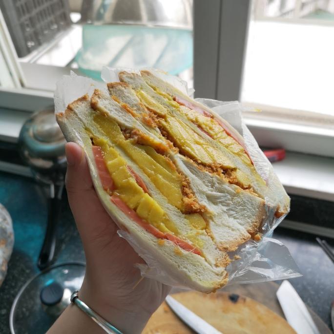 芒果三明治的做法