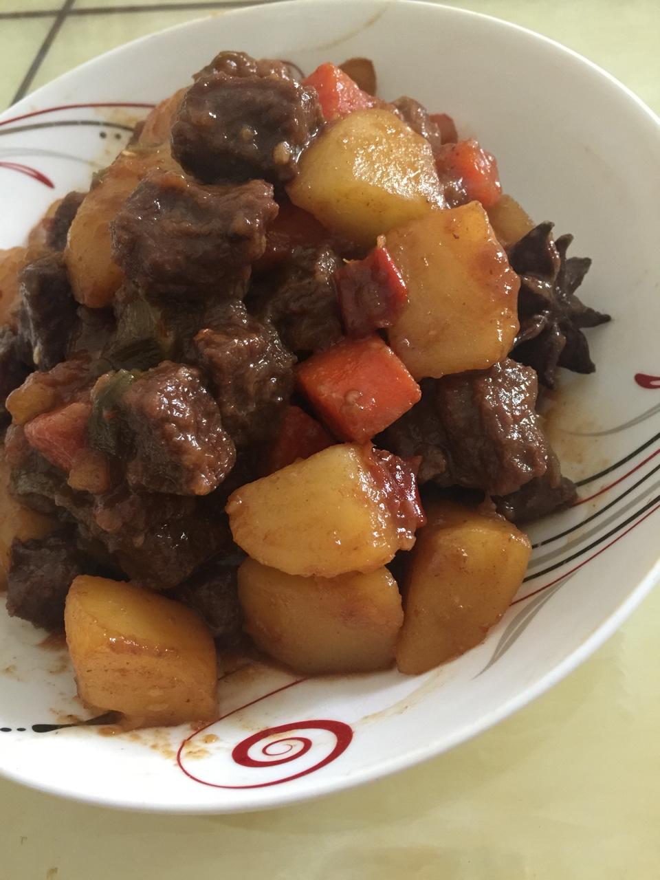 红烧牛肉土豆 （独家秘制）