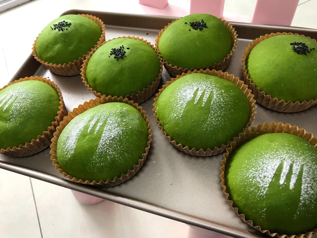 抹茶红豆软面包