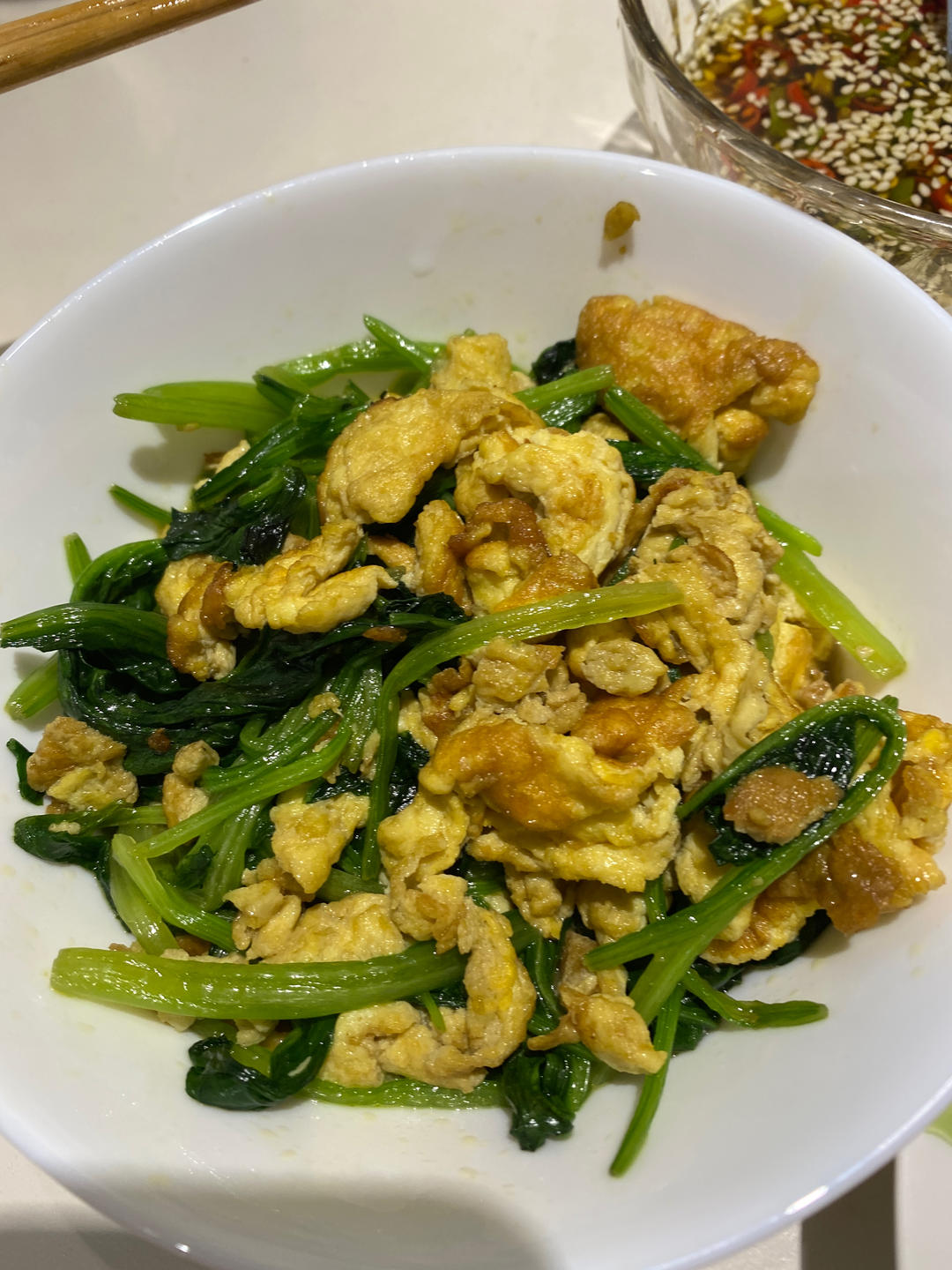 菠菜炒鸡蛋