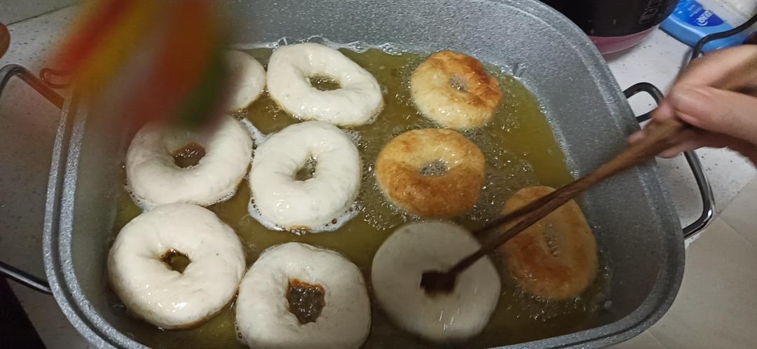 免烤箱！松软可口！一次成功的香甜甜甜圈