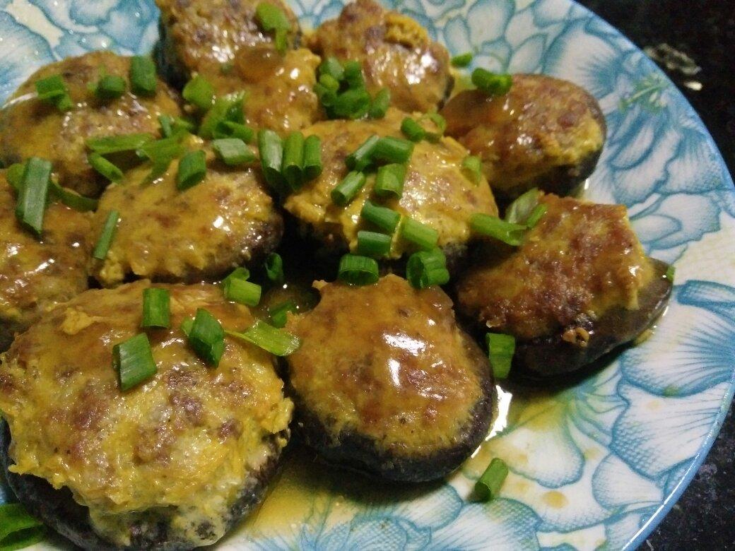 美味的肉酿香菇～～孩子爱吃的下饭菜