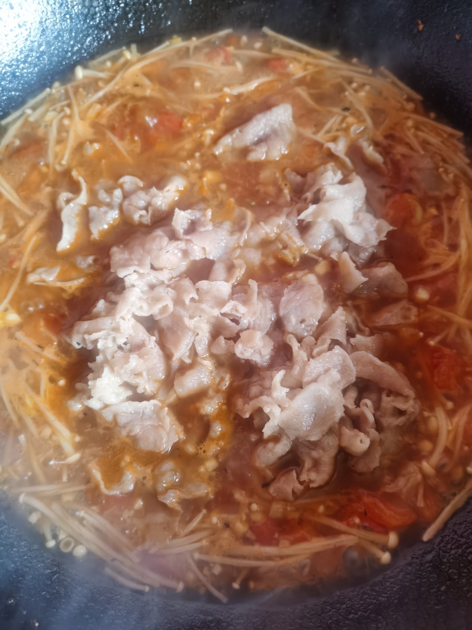 番茄🍅金针菇肥牛汤的做法 步骤8