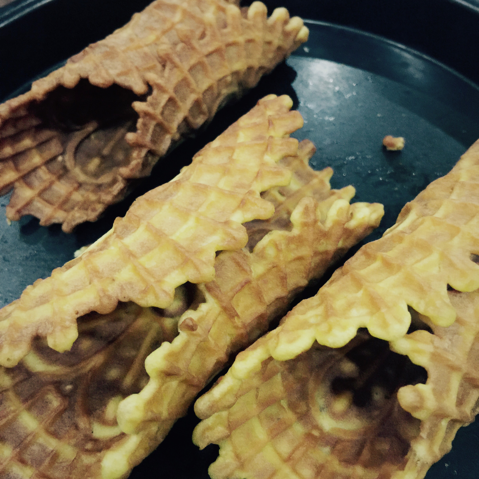 芝麻香酥蛋卷（视频食谱）