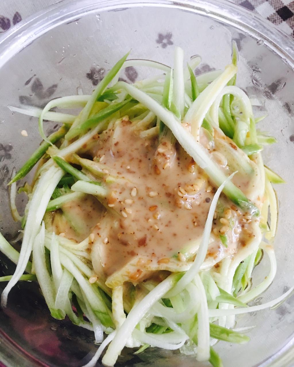 【生拌西葫芦】