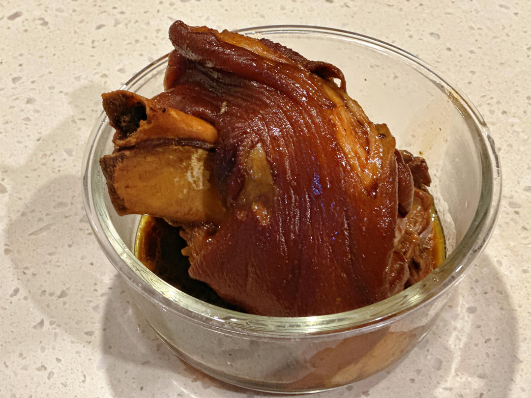 【红烧肘子】（家庭版卤蹄膀）