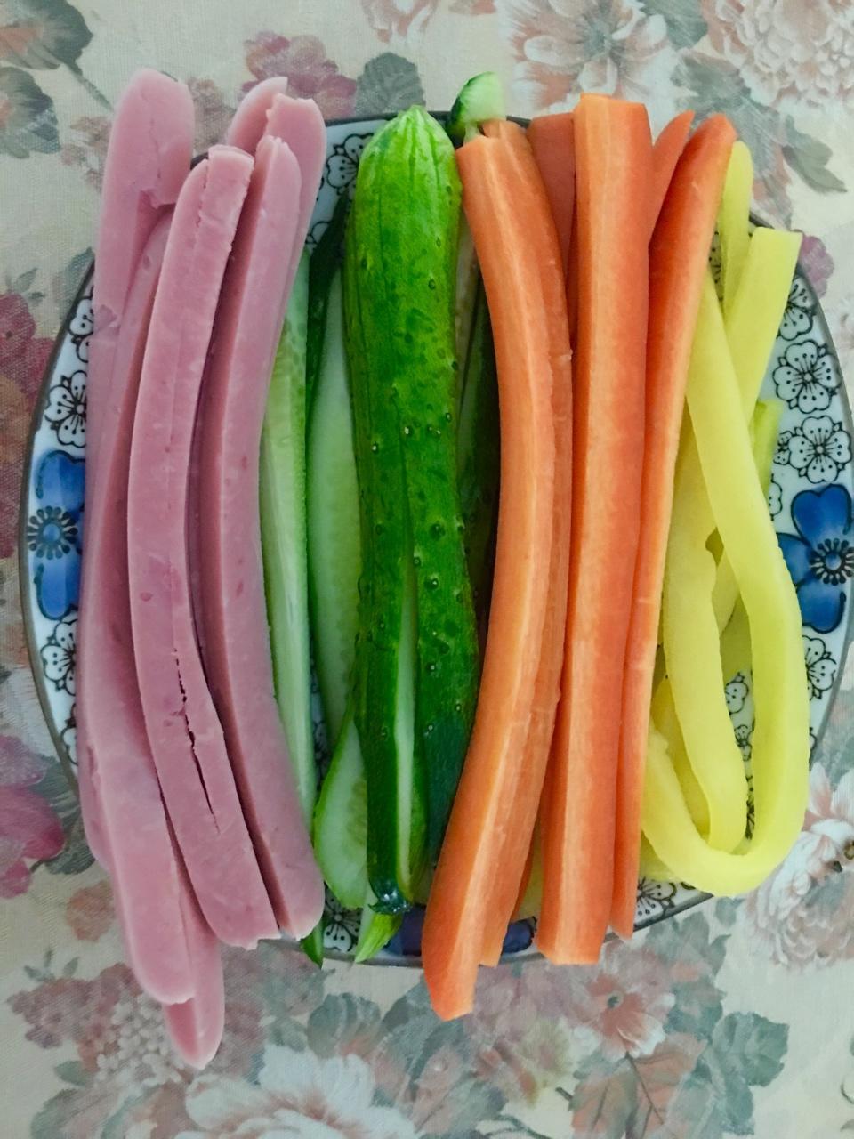 紫菜卷寿司