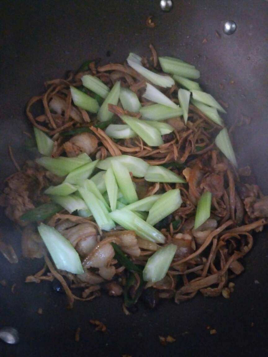 茶树菇炒肉的做法 步骤11