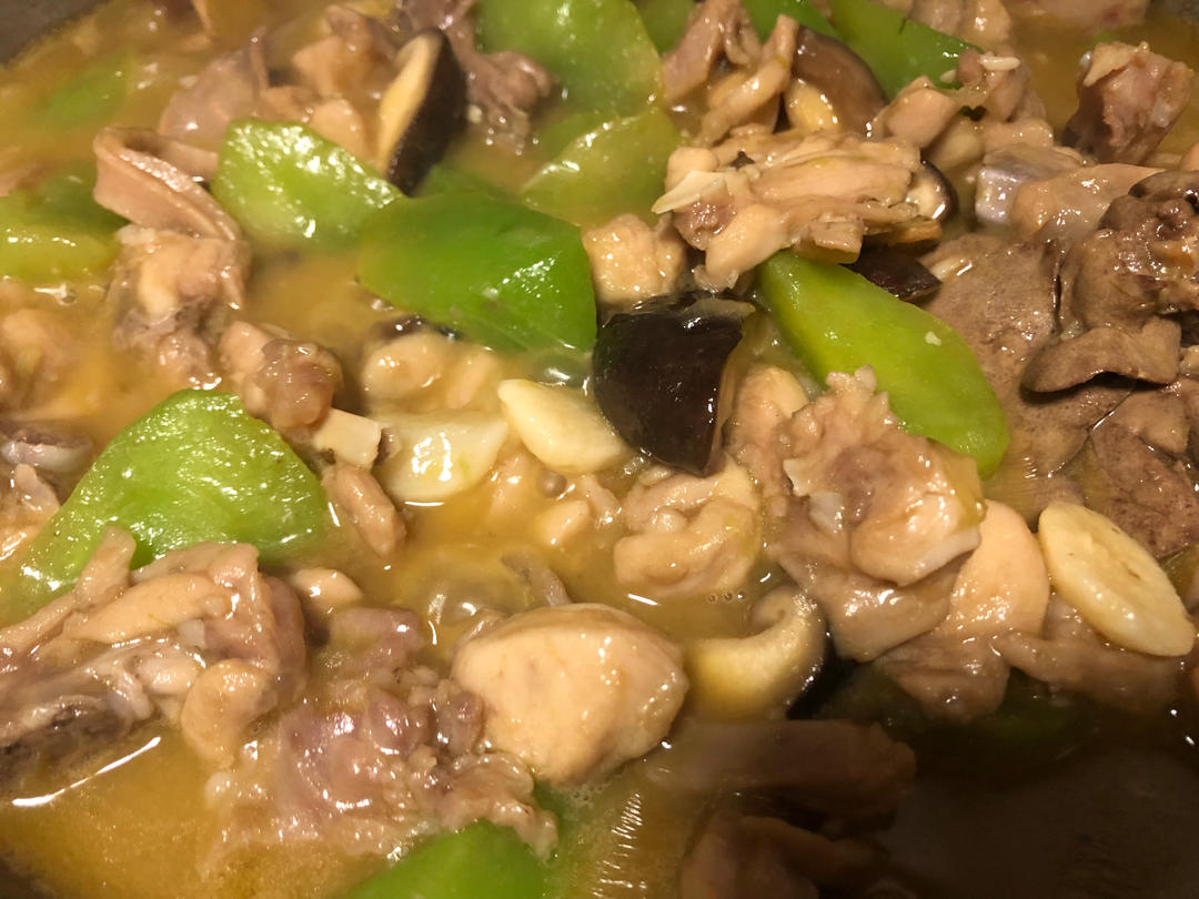 青笋香菇烧兔肉