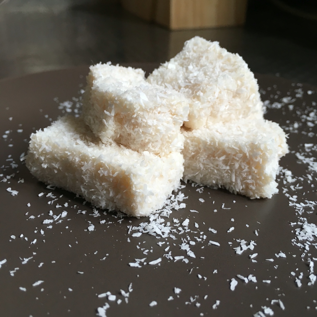 完胜85度C牛奶椰丝小方