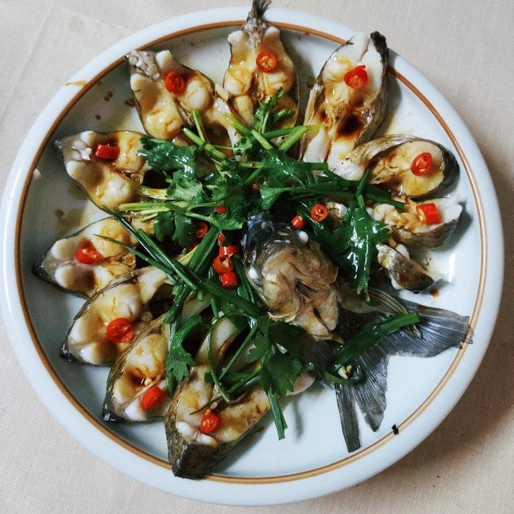 孔雀开屏武昌鱼