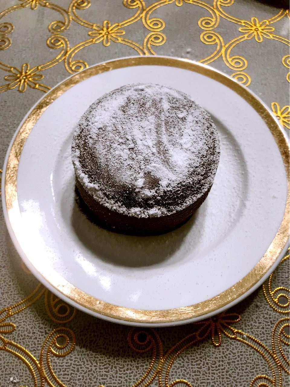 巧克力熔岩蛋糕(全图文超简单)