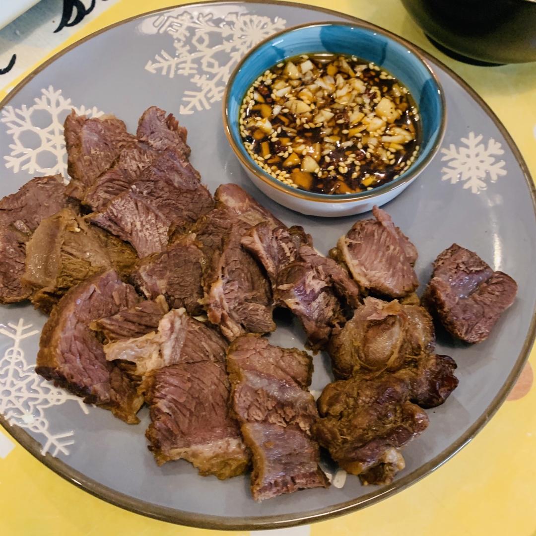 卤牛肉