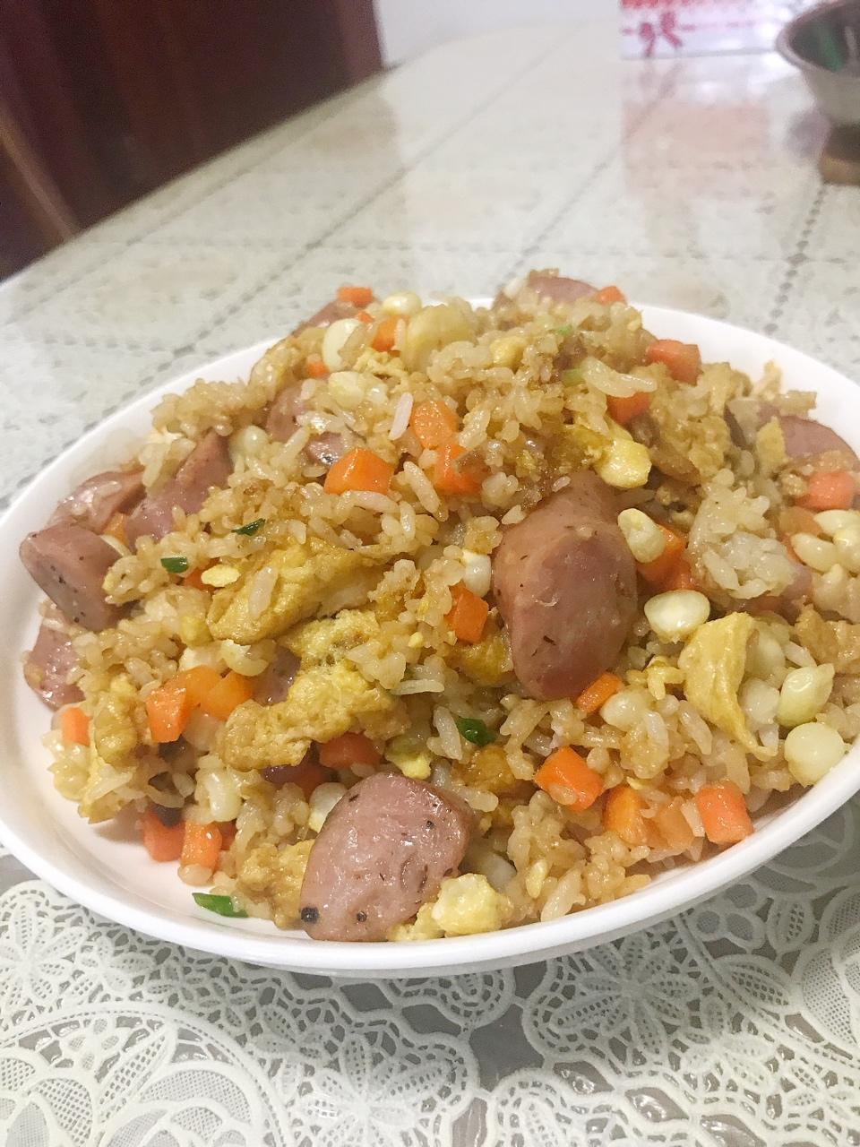 酱鸡蛋炒饭-老恒和深夜食堂