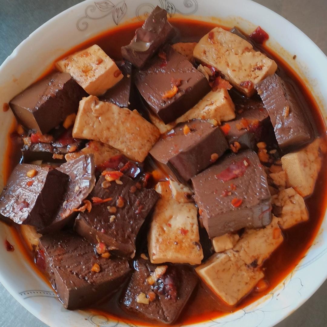 鸭血豆腐