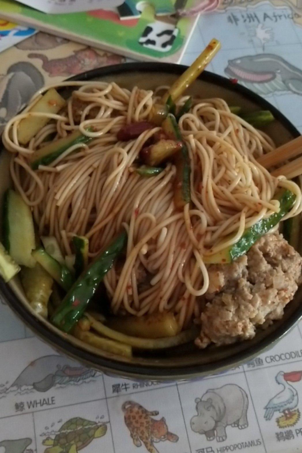 麻辣凉面
