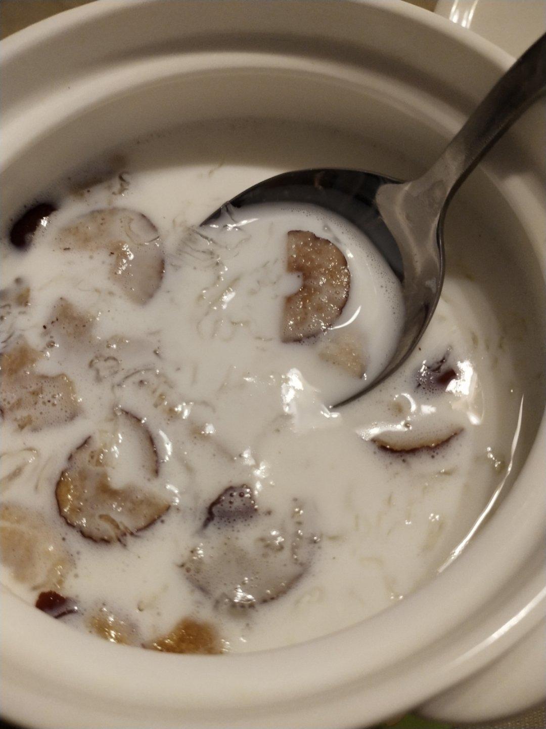 【小森妈妈菜谱】红豆牛奶燕窝