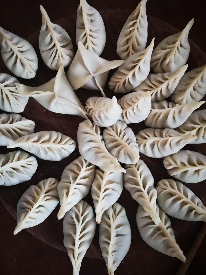 【他山之石】最简明的柳叶饺子（包子）包法（清晰视频）