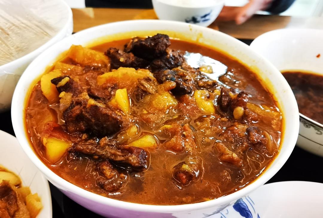 番茄炖牛腩