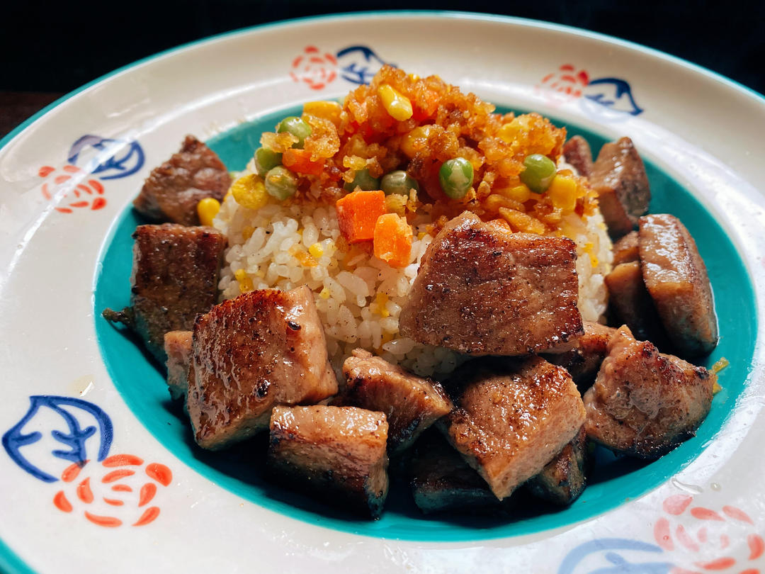 铁板牛肉黑胡椒炒饭
