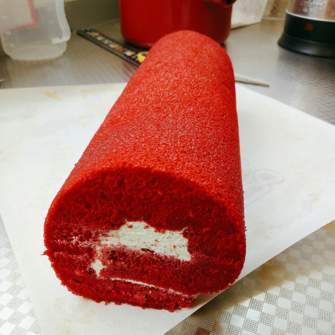 红丝绒瑞士蛋糕卷
